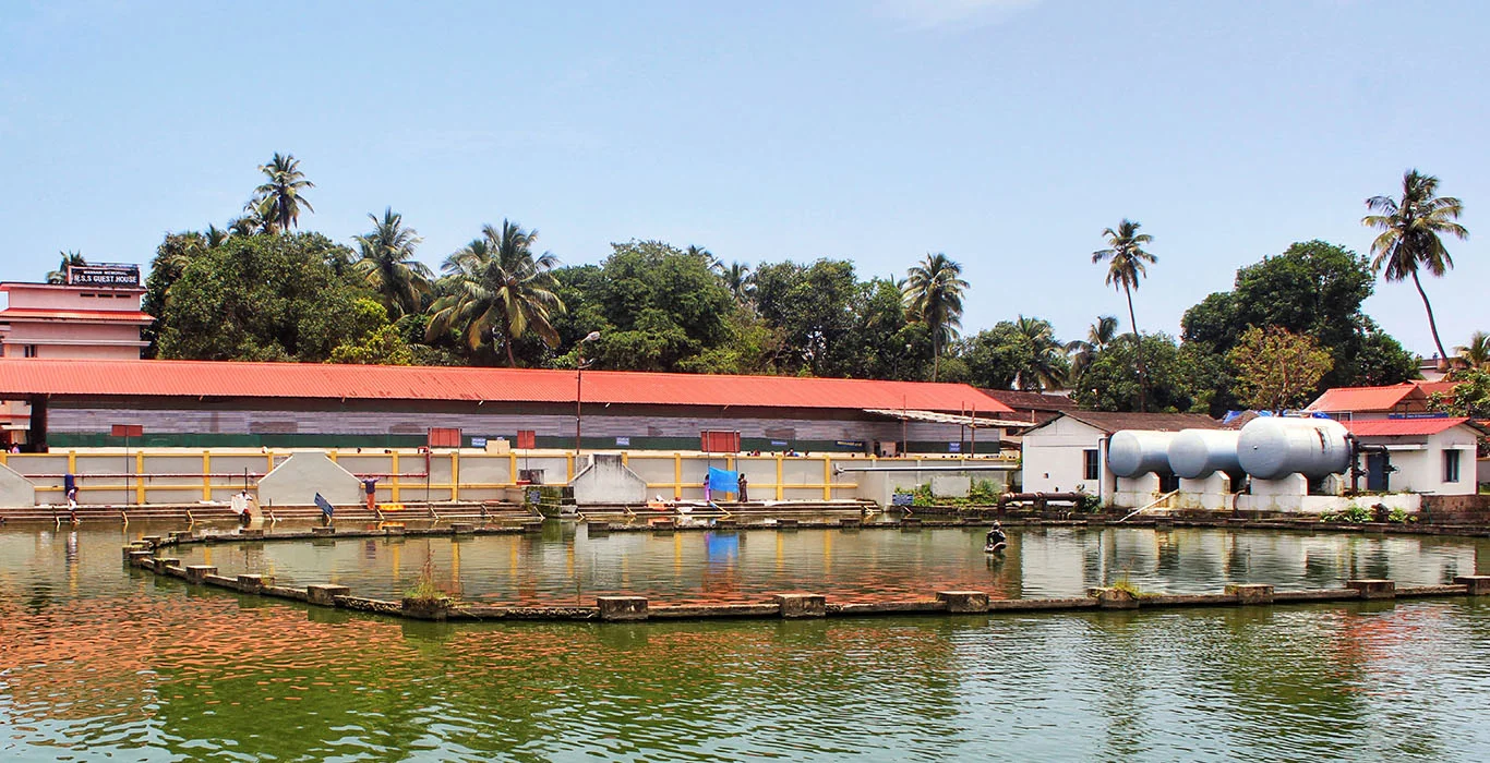 Guruvayoor temple pond
