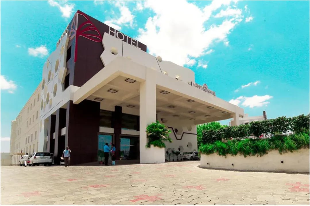 Poppys Hotel - Tanjur